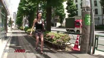 Akari Minamino's Hot Blowjob Ignites Intense Banging!