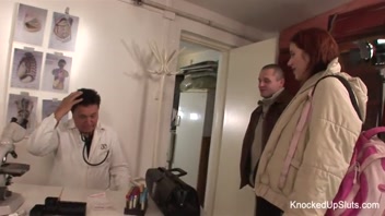 Hot Pregnant Beauty in Steamy Action!