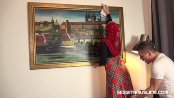 CURVY MUSLIM BEAUTY UNVEILED