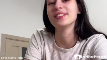 She Masters Her Oral Skills in Steamy Session