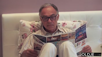 Naughty 18yo Seduces & Beds Stepdad in His Room!